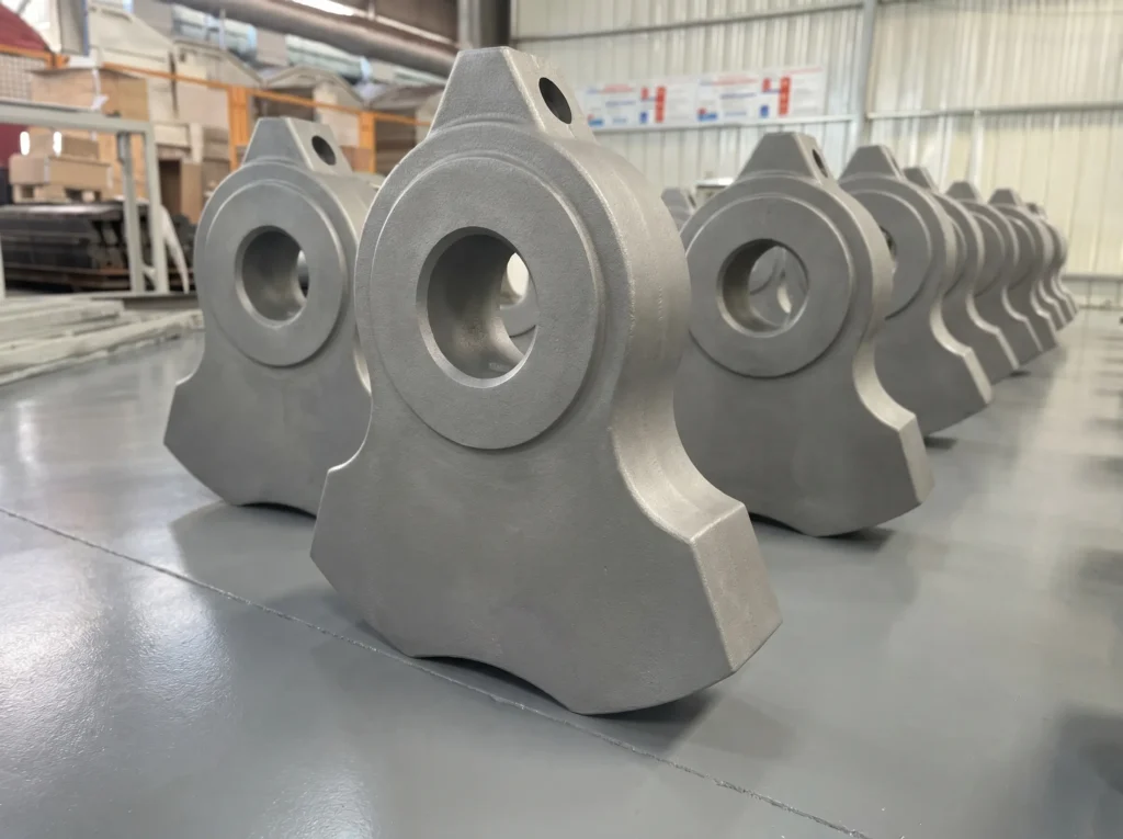 Heavy-duty shredder hammers for scrap metal recycling
