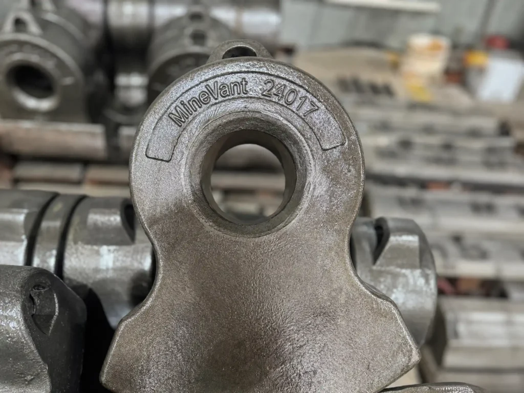 Replacement shredder hammer wear part for heavy-duty recycling applications